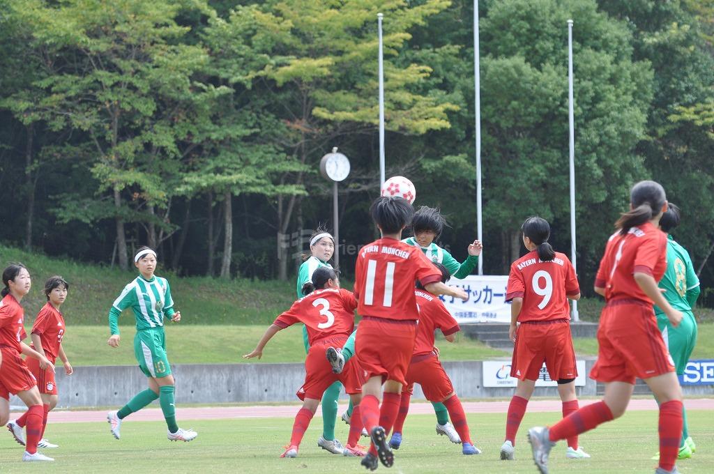 広島県女子サッカー選手権大会ｆｃバイエルンツネイシレディース Vs Aicj高校 試合模様２ フレンドリースポーツ
