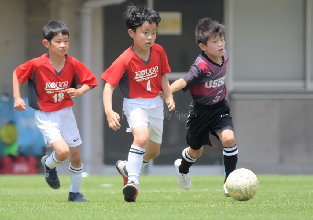 牛田 vs Kスポーツ 広島市スポーツ少年団4年生サッカー大会
