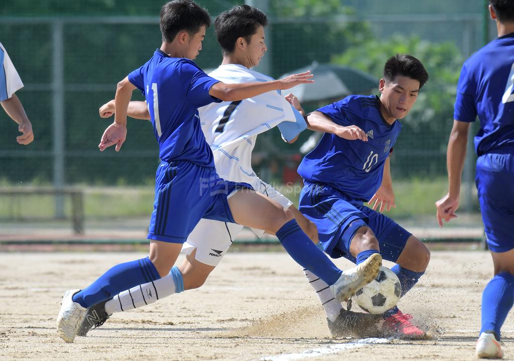 高校サッカー選手権　広島県大会　ベスト16が出そろう