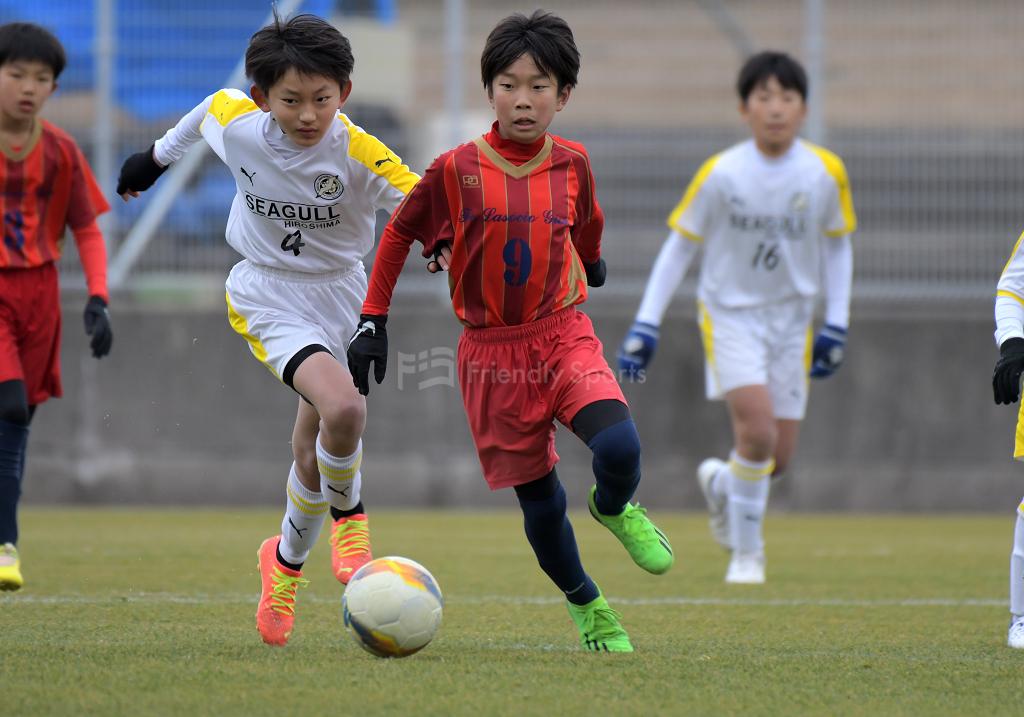 COCORO vs KUSUNA 広島市ジュニアサッカー大会(ロイヤルライオンズ)