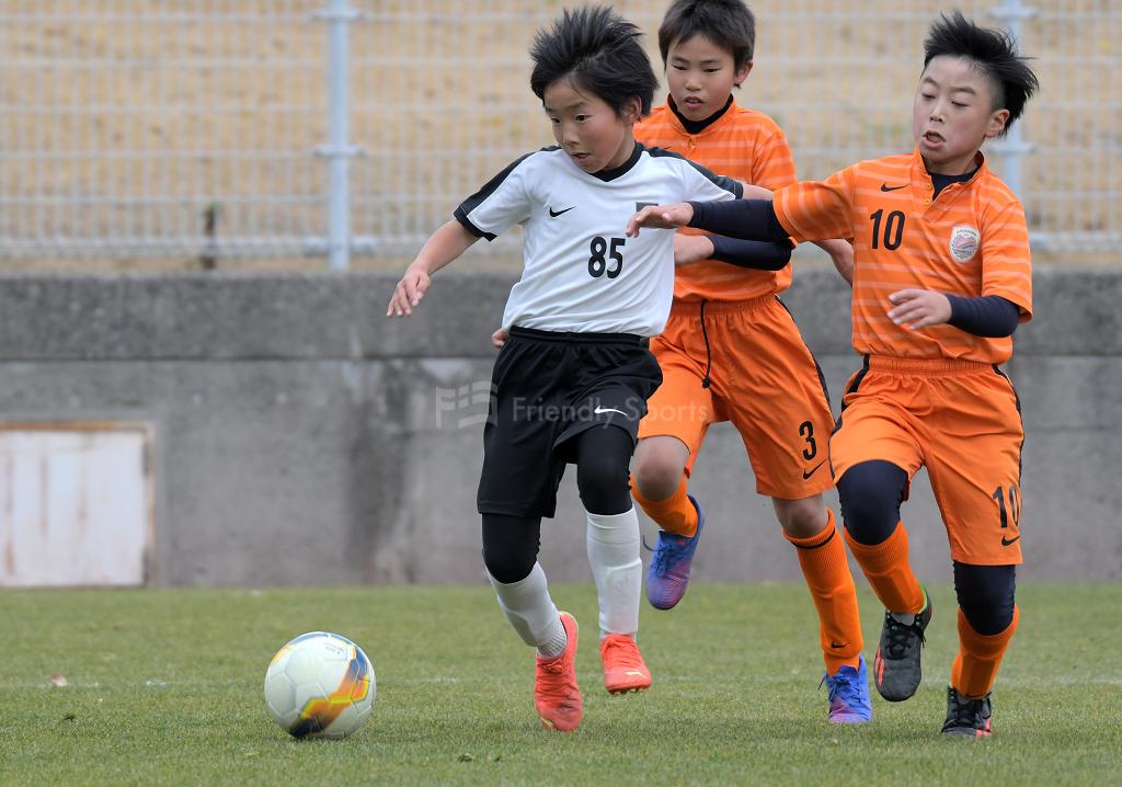 COCORO vs KUSUNA 広島市ジュニアサッカー大会(ロイヤルライオンズ)