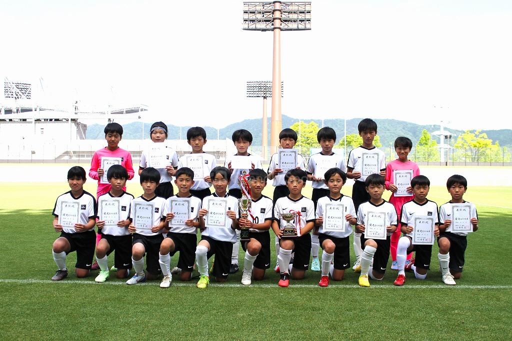 優勝　KUSUNA　広島市小学生サッカー大会　4チームが県大会へ