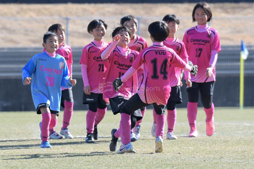 大塚 vs クラージュ U-10サッカーフェスティバル