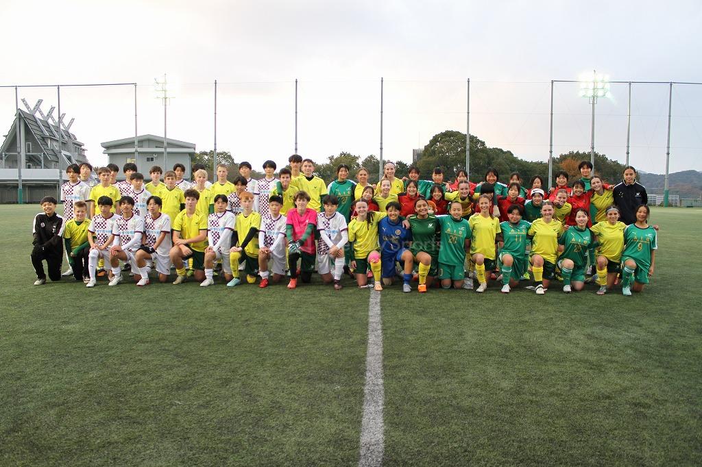 オーストラリアからサッカークラブが来広